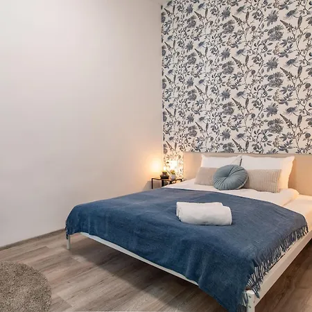 Apartment New Ac 2br Budapest